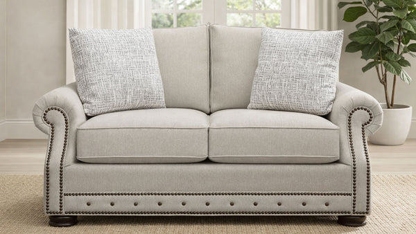 Sofá de dos plazas Solara Oatmeal: sofá de dos plazas tapizado contemporáneo de Mayo.