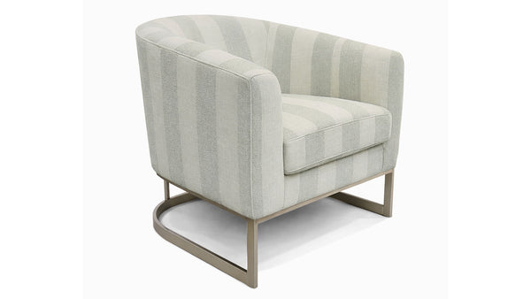 Sillón club contemporáneo con base metálica