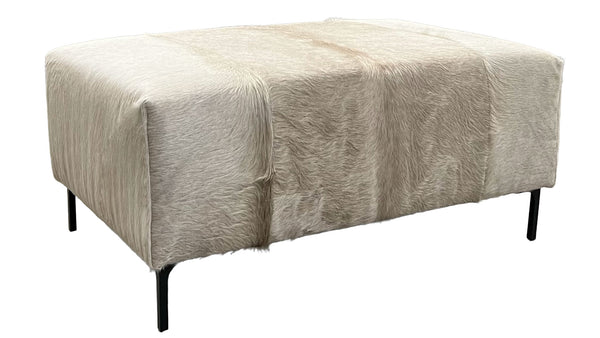 Bermuda Champagne Otomana de piel con pelo