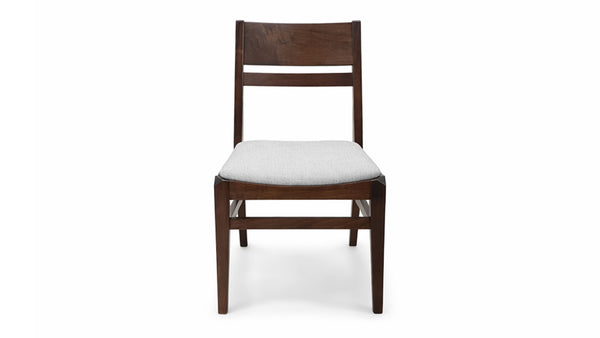 Silla auxiliar de comedor tapizada en madera maciza de arce Carter