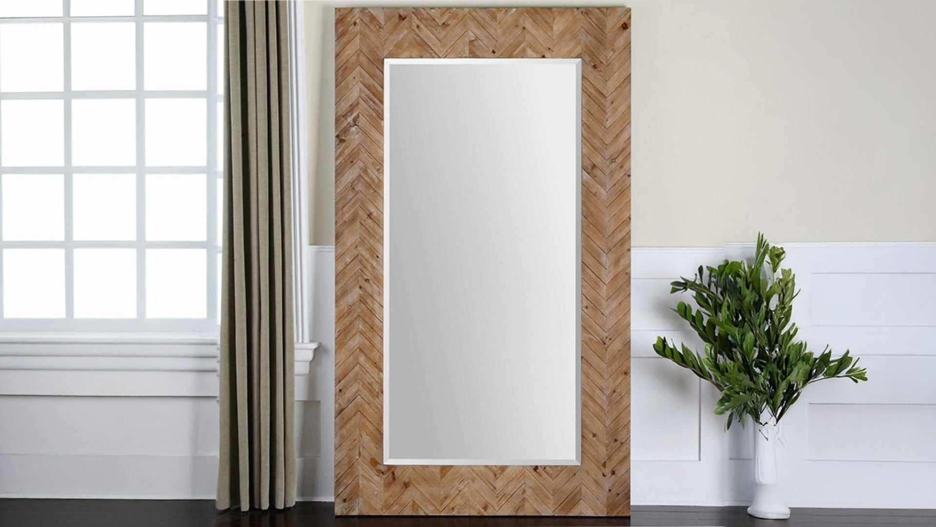 Demetria Leaner Mirror