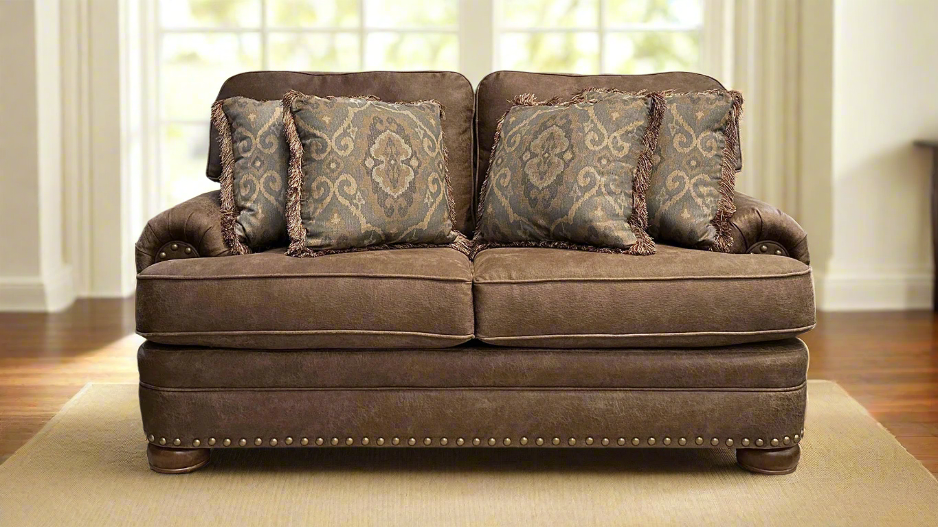 Loveseat Whiskey