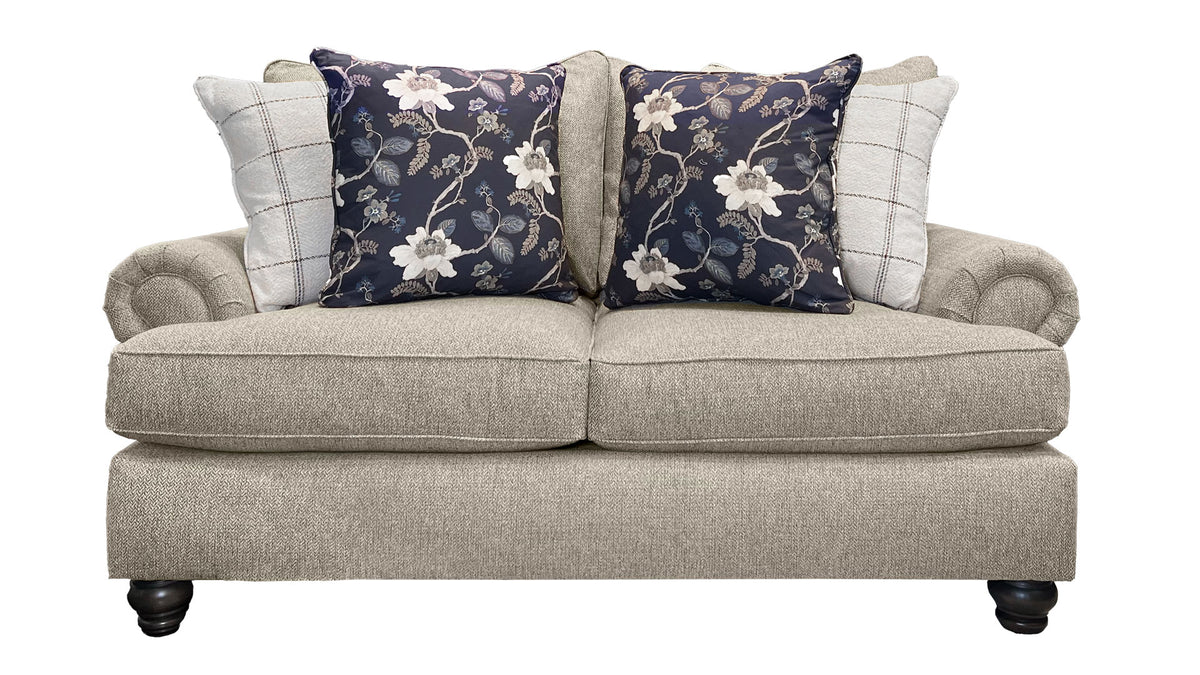 Varano Loveseat