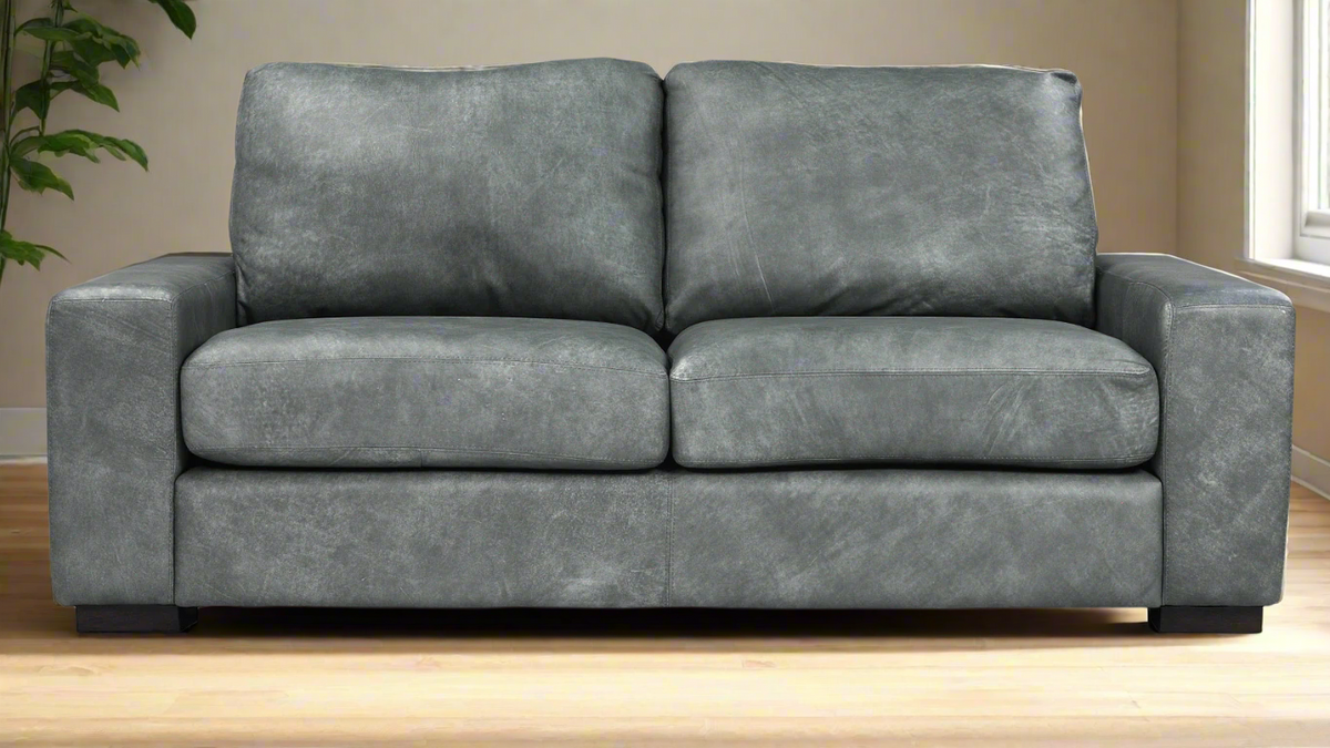 Ultra Max Run Wyld 100% Leather Loveseat