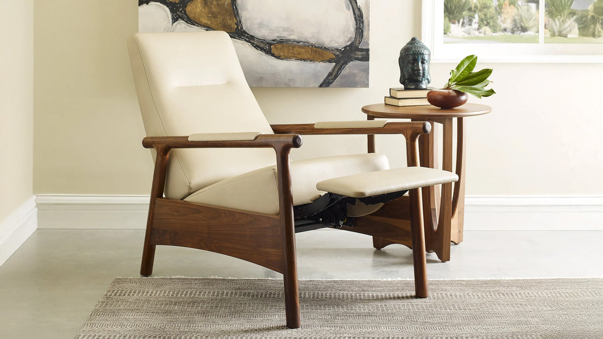 Stickley Walnut Grove Recliner | Morganton Leather Recliner | Gallery Furniture