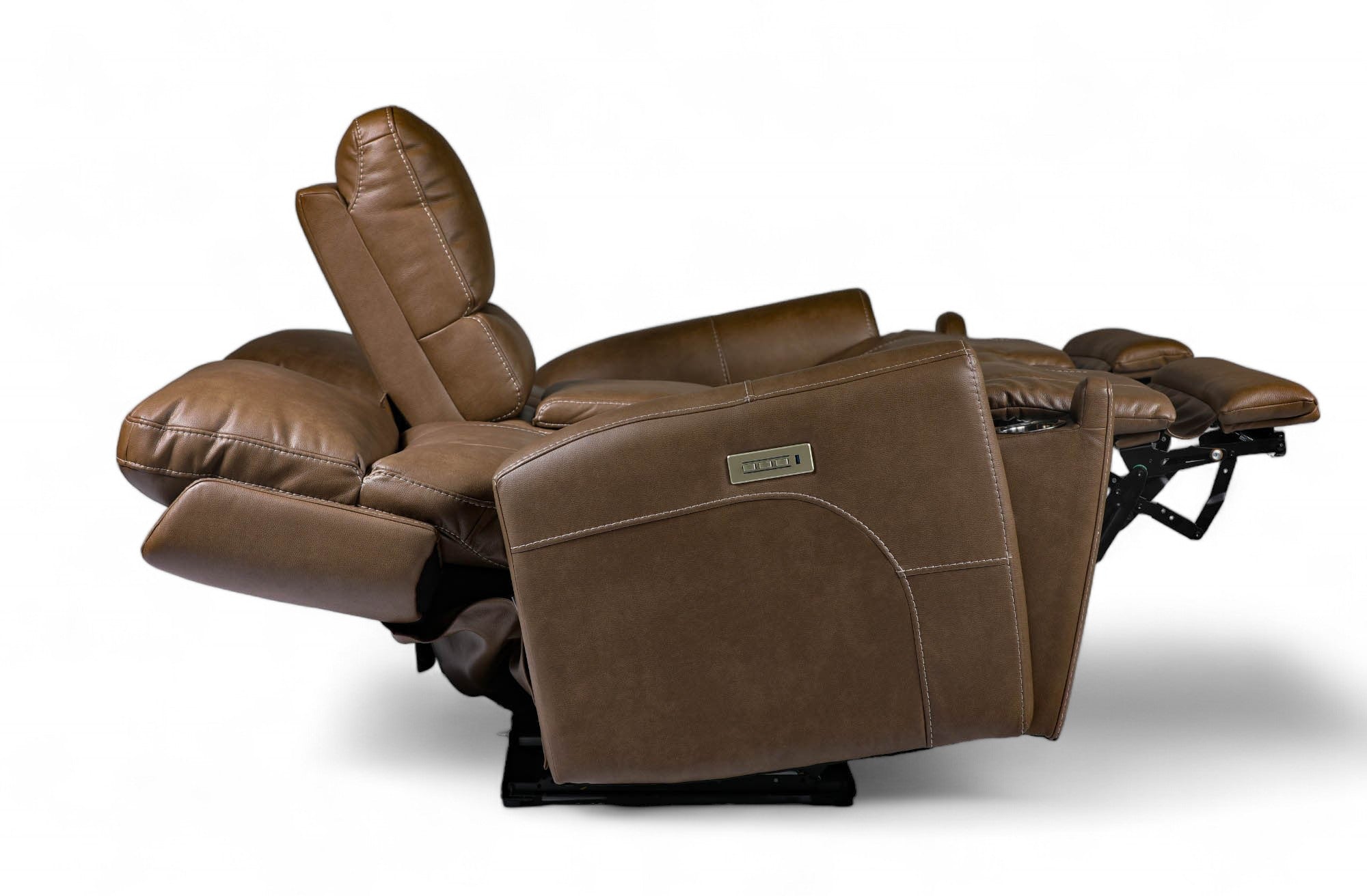 Loveseat Cougar Cappuccino P3  c/Consola Reclinable Eléctrico