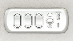 detail usb buttons