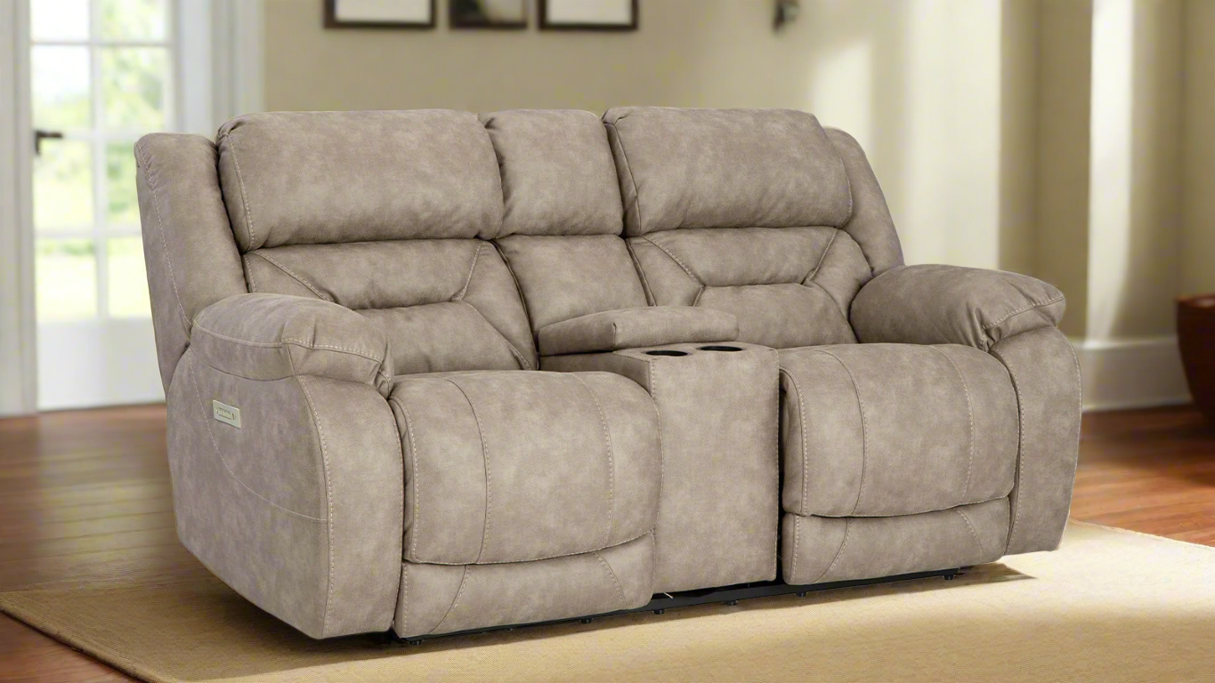 Skywalker P3 Power Reclining Loveseat w/Console