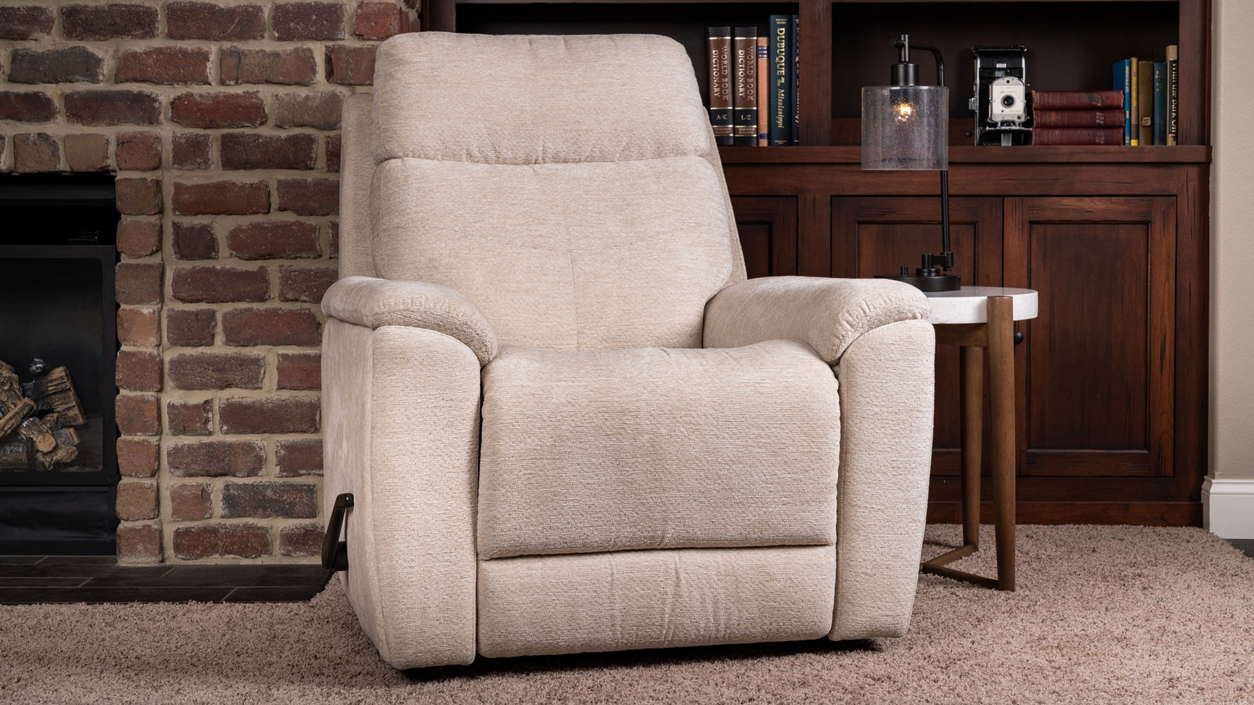 Sillón reclinable giratorio manual «Perfect Match» en color Perla Refinada – Sillón tapizado para salón | Gallery Furniture