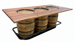 Mesa alta de bar con tablero de nogal negro con bordes naturales y tres barriles de whisky de Texas de 99 pulgadas.