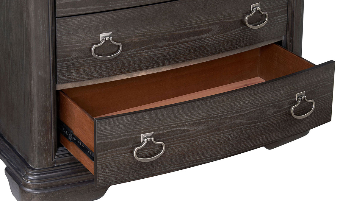Caroline Chest