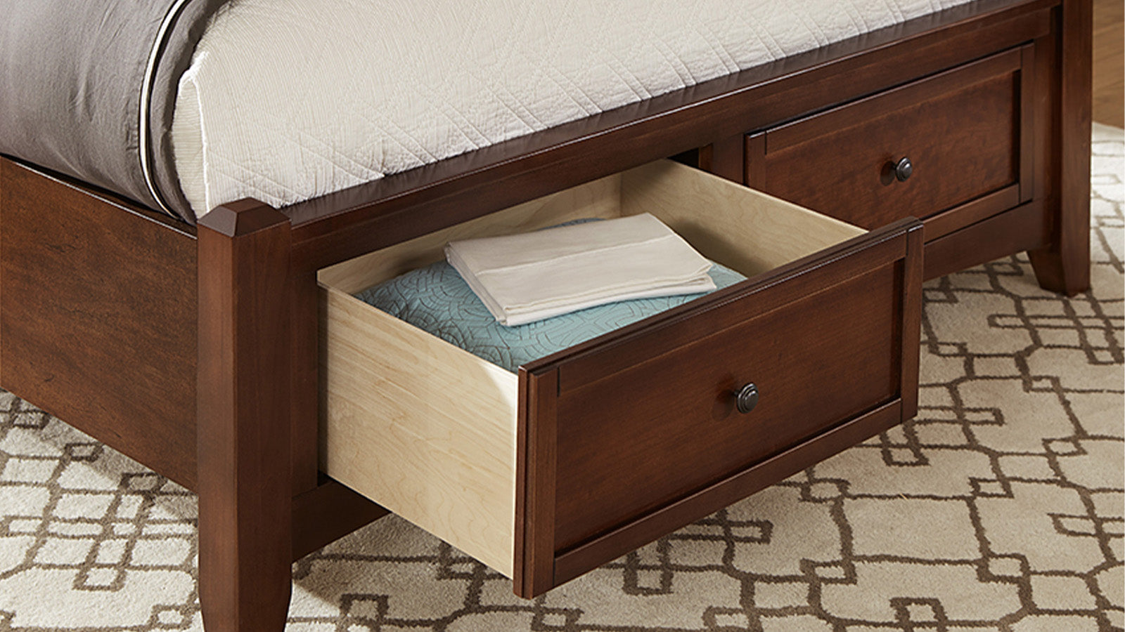 Bonanza Full Cherry Storage Bed