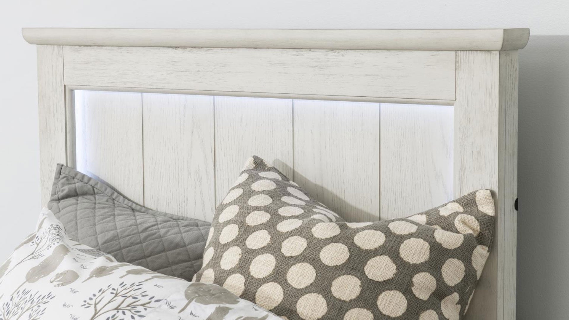 Ashton Weathered Oak Farmhouse Twin Bed