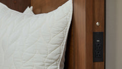 Taliesin King Panel Bed |Gallery Furniture