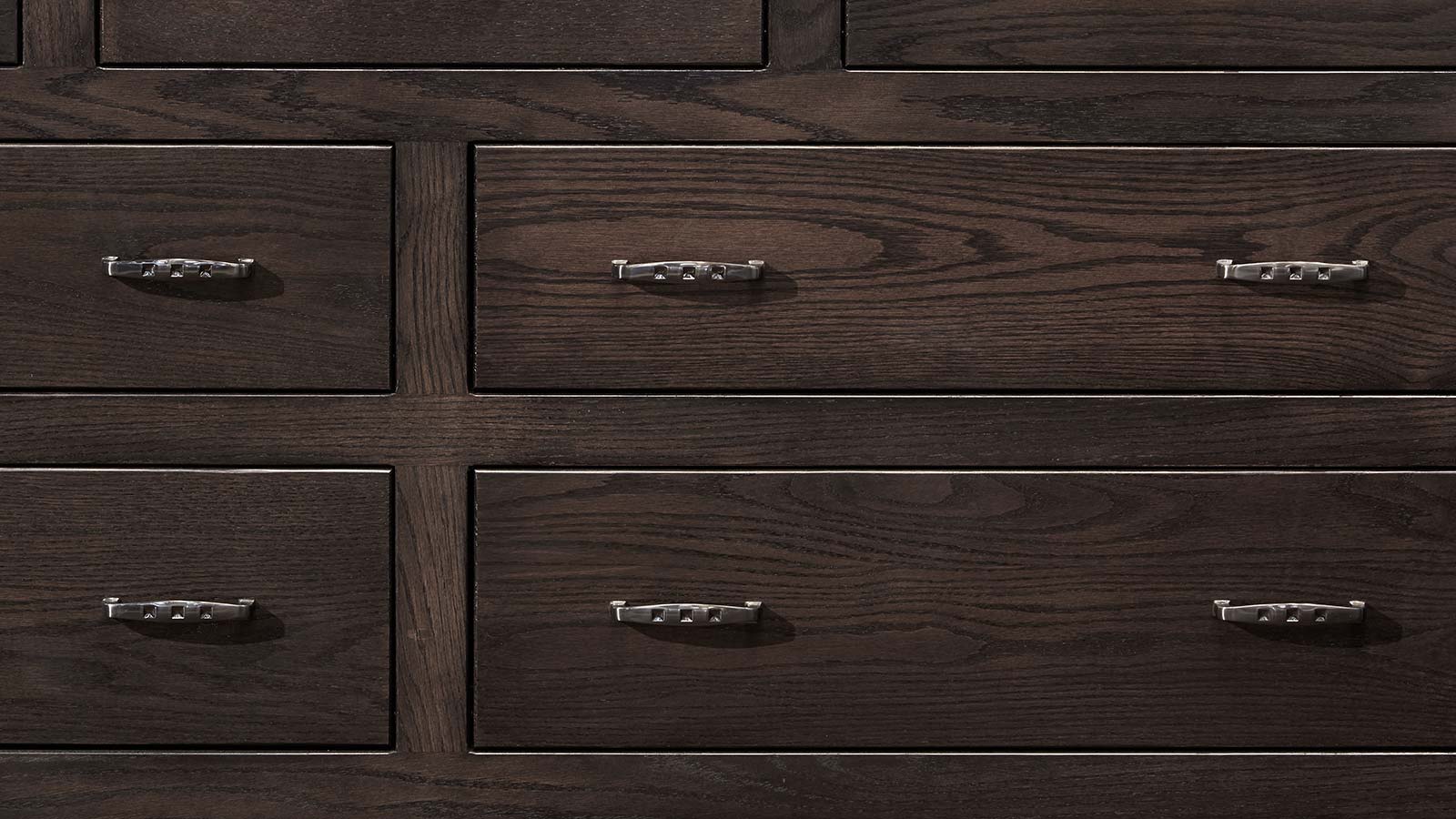 Tyler Solid Oak Wood Modern 9 Drawer Dresser w/Mirror