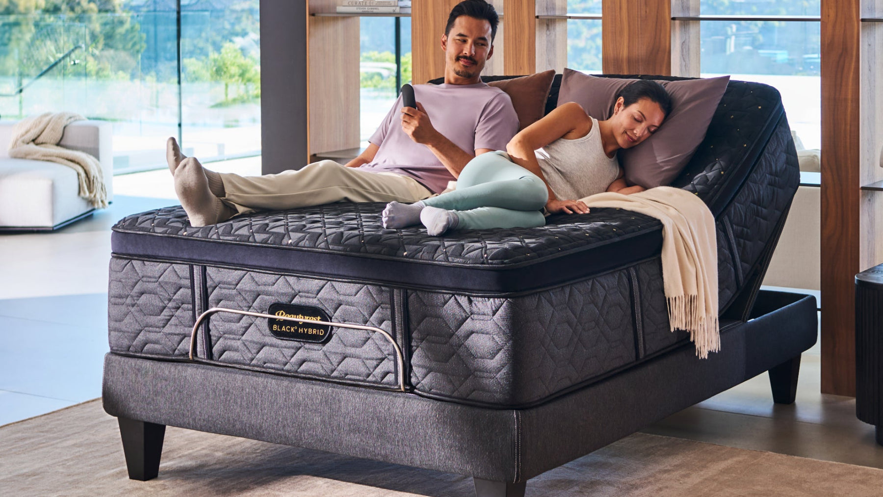 Queen Size Beautyrest Black Series 4 Hybrid Firm Apex Pillowtop