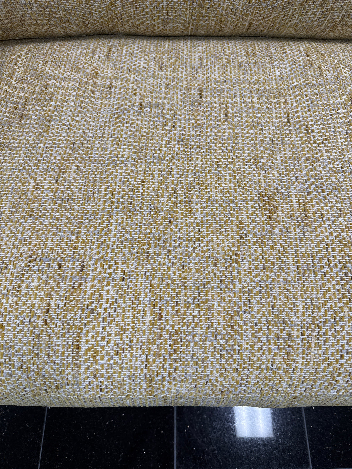 Mia Sofa