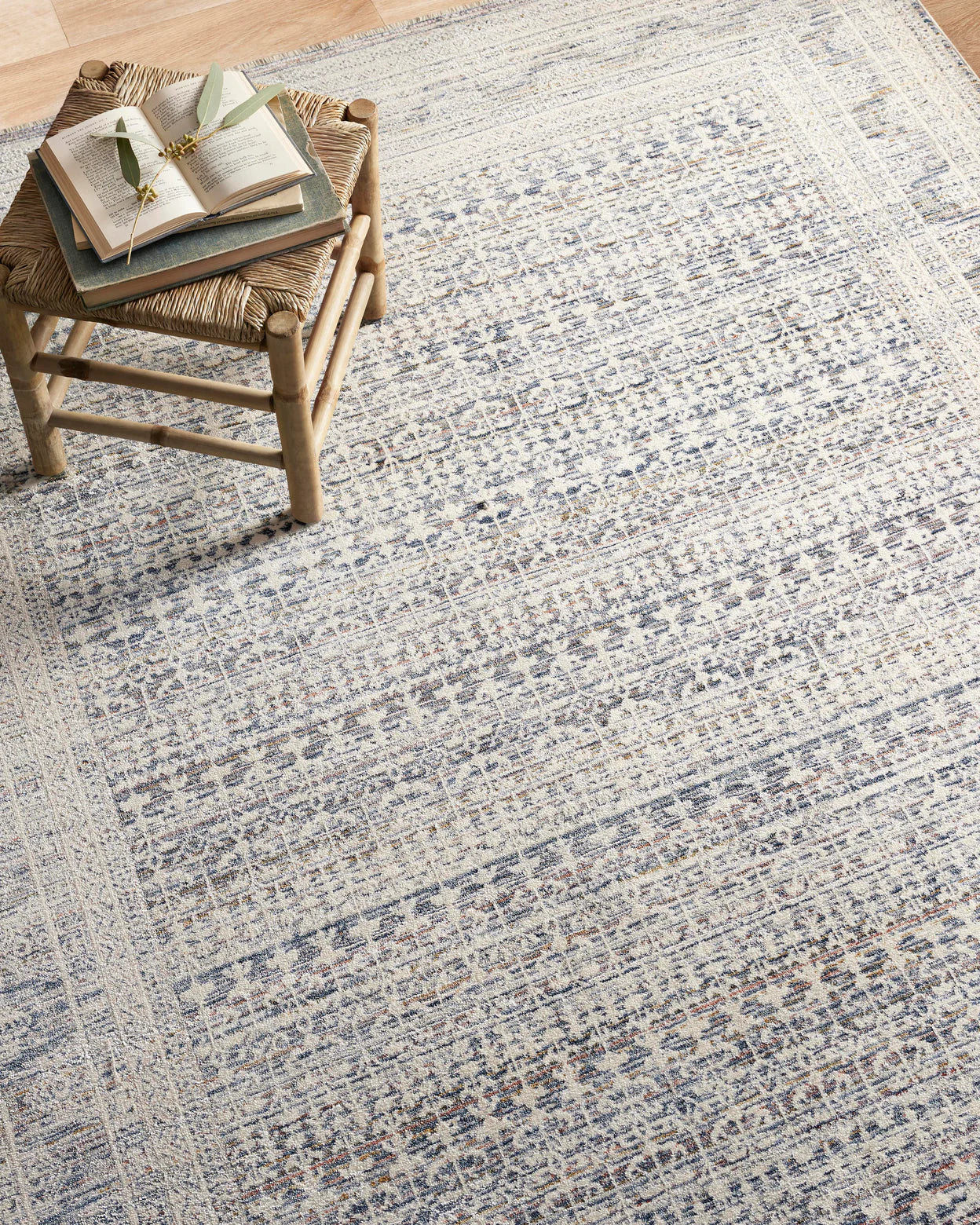Modern Urban Zen (ZUM-03) Area Rug 8 x 10 - Soft Grey Blue Ivory Contemporary Rug