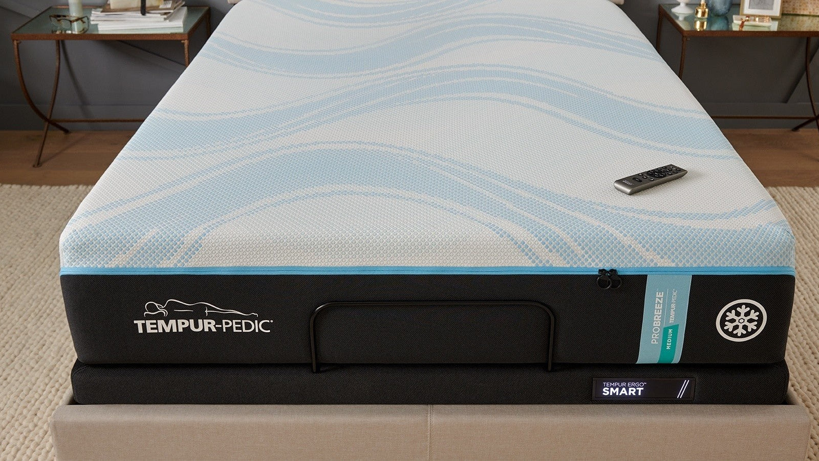 "Vista superior del Colchón Híbrido TEMPUR-ProBreeze 2.0 Medium mostrando el Sistema de Doble Funda SmartClimate® para un confort refrescante"