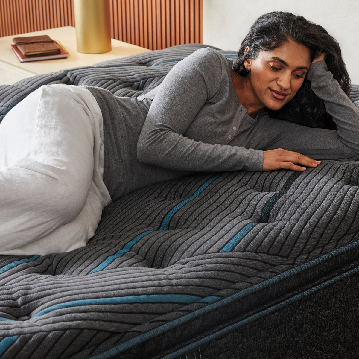 Queen Size Beautyrest Level 2 Medium Firm Pillowtop
