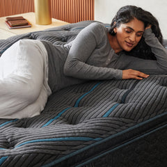 Queen Size Beautyrest Level 2 Medium Firm Pillowtop