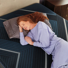 King Size Beautyrest World Class Level 4 Medium Hybrid Apex Top